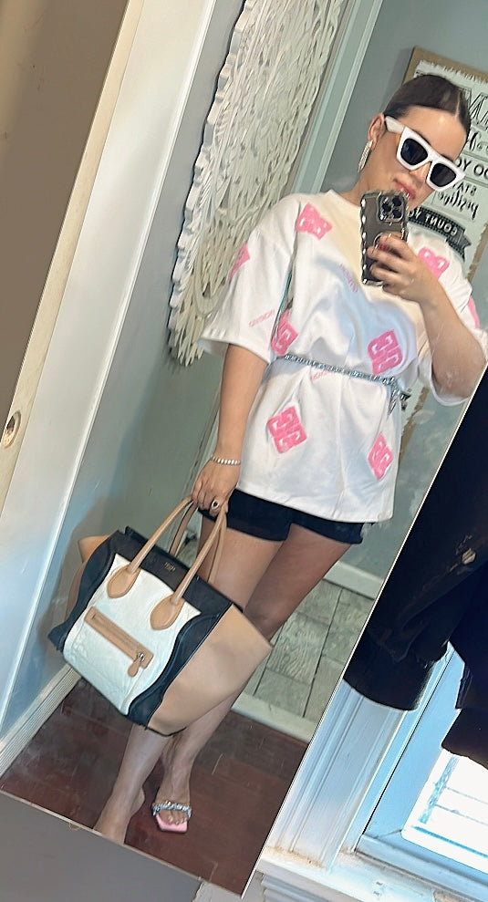 OVERSIZED GIGI T-SHIRT