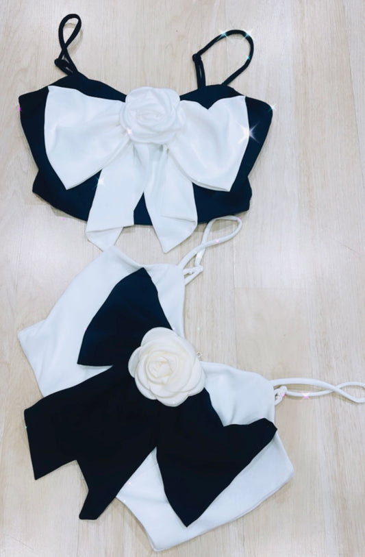 COQUETTE BOW TOP